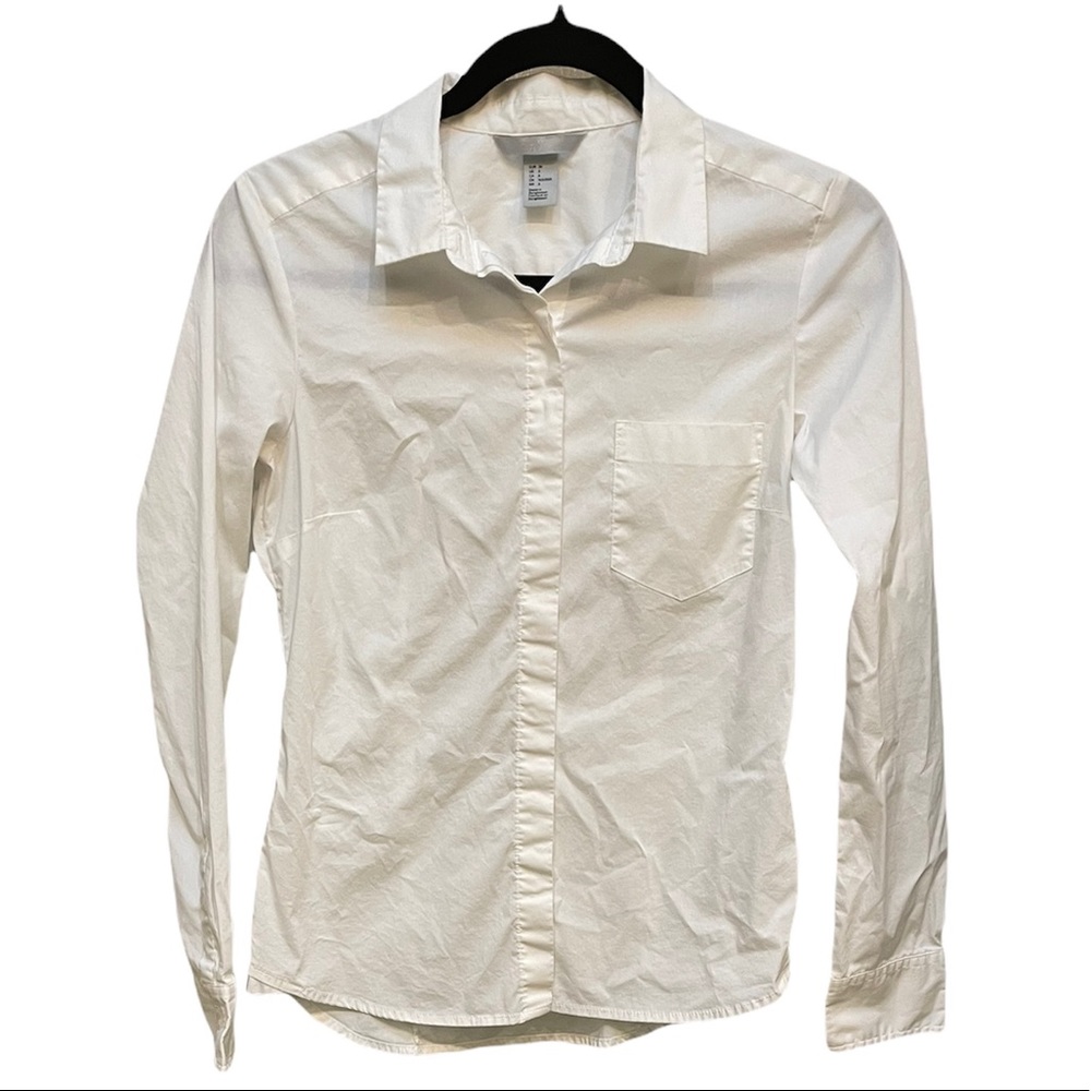 H&M white button down shirt